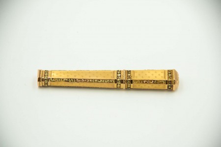 Porta-Lacre em de ouro amarelo guilhochado, ricamente definido com esrelas cinti